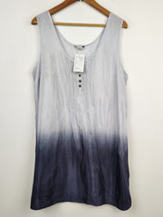 Buy online pre-used pre-loved 100% authentic & Original branded Marks & Spencer (SWT-2182) available in Pakistan. Top international brands avilable.