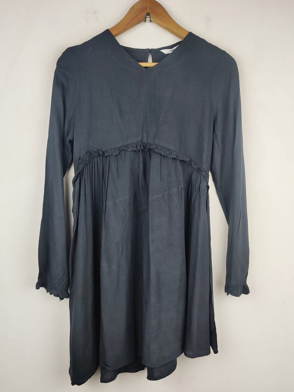 Buy online pre-used pre-loved 100% authentic & Original branded Marks & Spencer (SWT-234) available in Pakistan. Top international brands avilable.