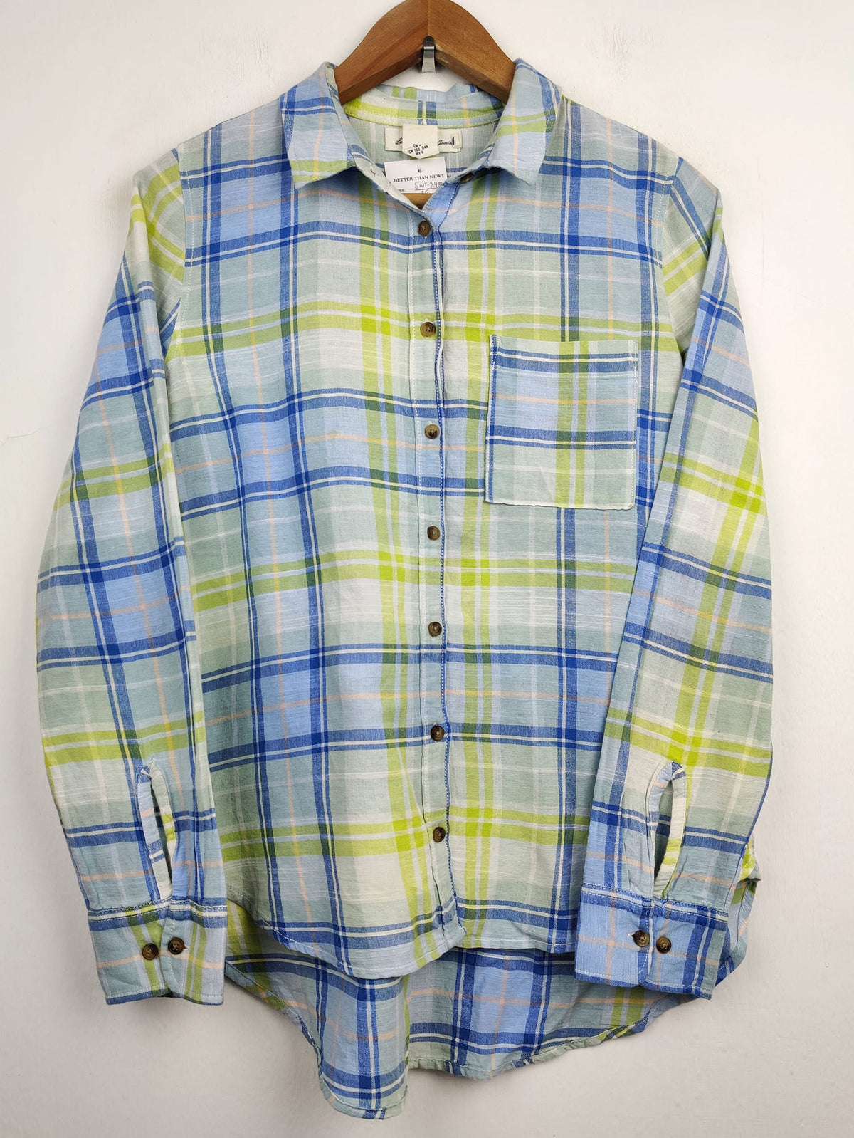Buy online pre-used pre-loved 100% authentic & Original branded L.O.G.G (SWT-2482) available in Pakistan. Top international brands avilable.