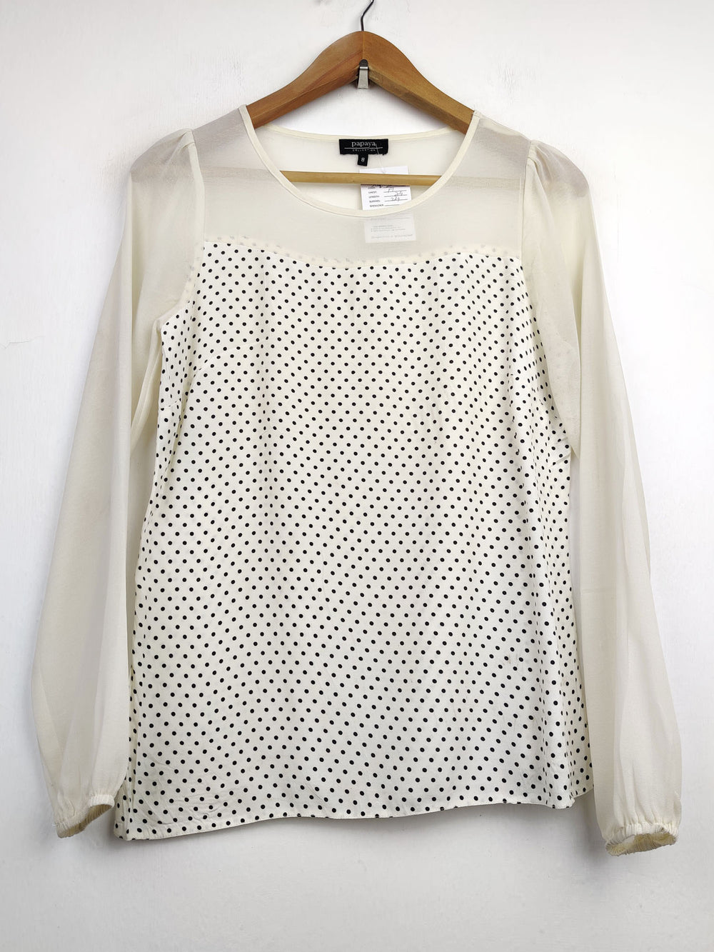 Buy online pre-used pre-loved 100% authentic & Original branded Papaya (SWT-2543) available in Pakistan. Top international brands avilable.