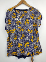 Buy online pre-used pre-loved 100% authentic & Original branded F&F (SWT-2615) available in Pakistan. Top international brands avilable.