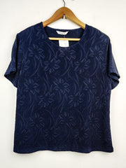 Buy online pre-used pre-loved 100% authentic & Original branded Berkertex (SWT-2726) available in Pakistan. Top international brands avilable.