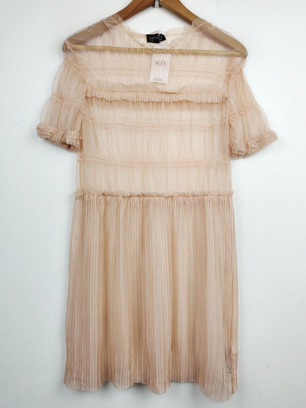 Buy online pre-used pre-loved 100% authentic & Original branded Topshop (SWT-2823) available in Pakistan. Top international brands avilable.