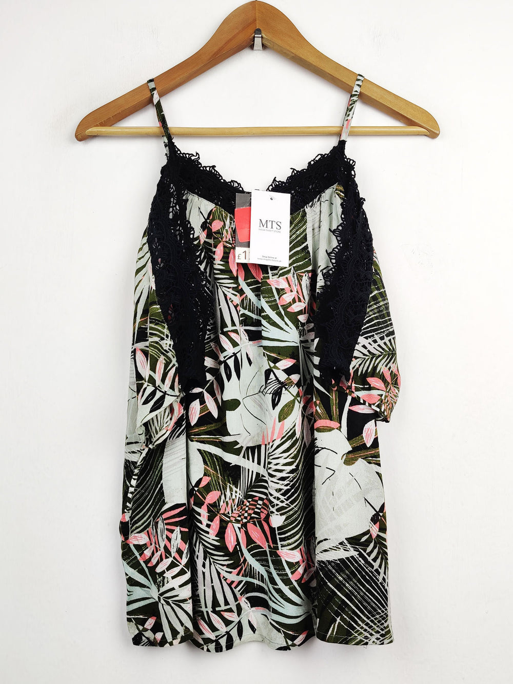 Buy online pre-used pre-loved 100% authentic & Original branded George (SWT-2862) available in Pakistan. Top international brands avilable.