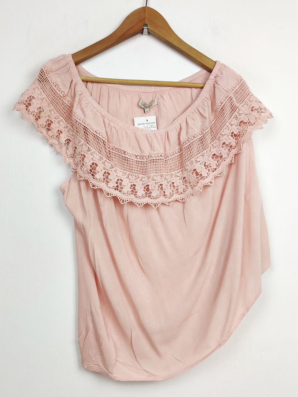 Buy online pre-used pre-loved 100% authentic & Original branded Peacocks (SWT-2865) available in Pakistan. Top international brands avilable.