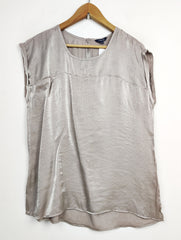 Buy online pre-used pre-loved 100% authentic & Original branded Reitmans (SWT-2912) available in Pakistan. Top international brands avilable.