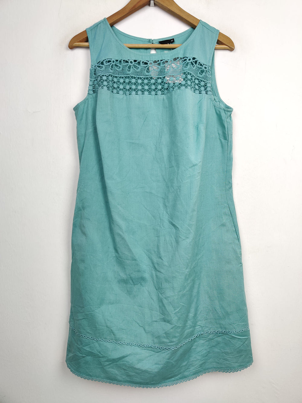 Buy online pre-used pre-loved 100% authentic & Original branded Bodyflirt (SWT-2913) available in Pakistan. Top international brands avilable.