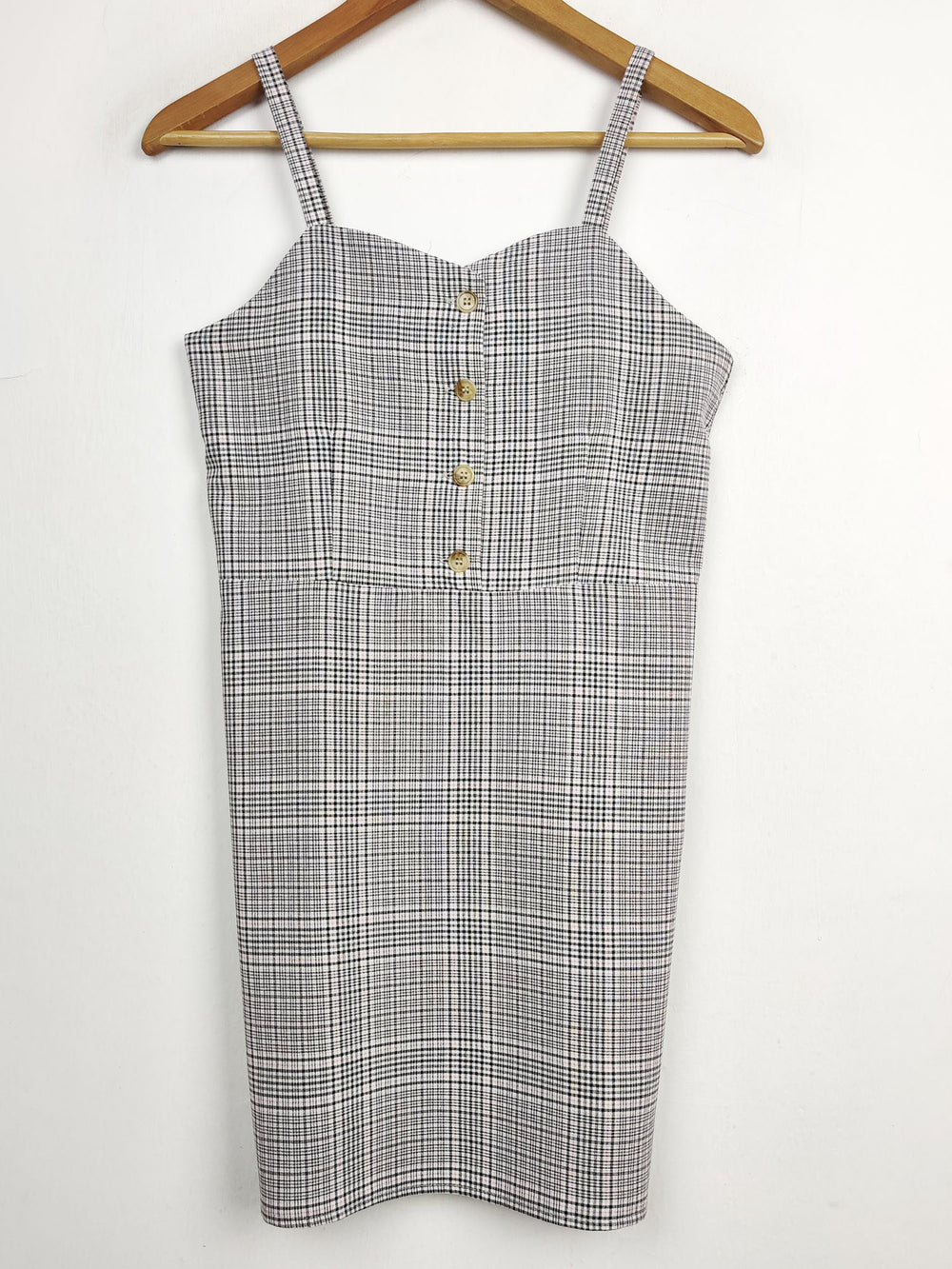 Buy online pre-used pre-loved 100% authentic & Original branded Primark (SWT-2958) available in Pakistan. Top international brands avilable.