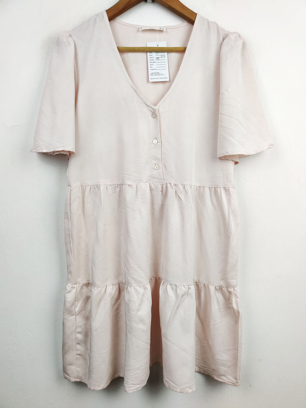 Buy online pre-used pre-loved 100% authentic & Original branded Mango (SWT-3201) available in Pakistan. Top international brands avilable.