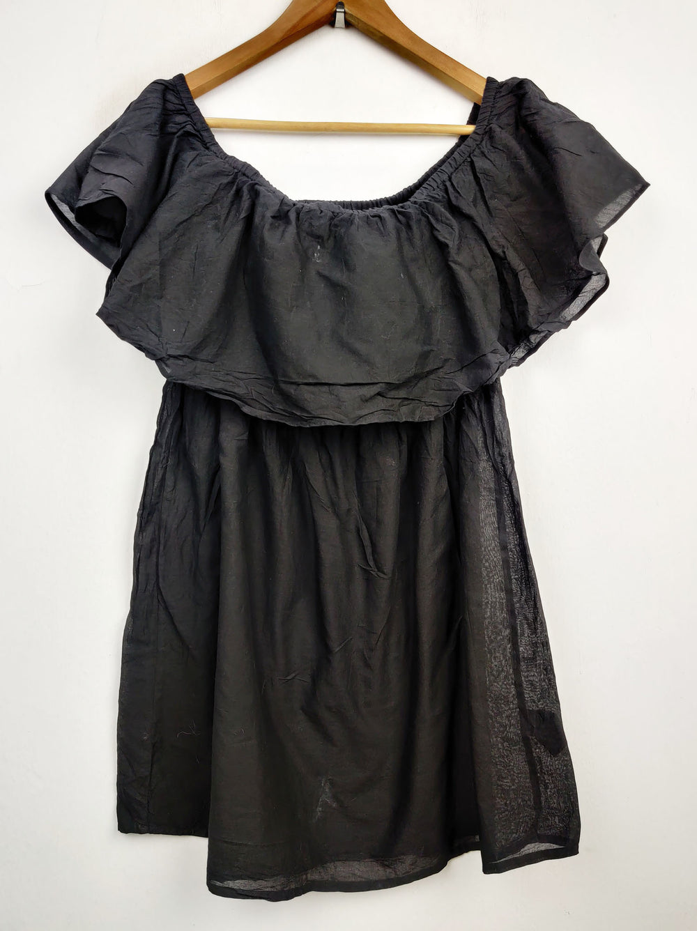 Buy online pre-used pre-loved 100% authentic & Original branded Simply Be (SWT-3280) available in Pakistan. Top international brands avilable.