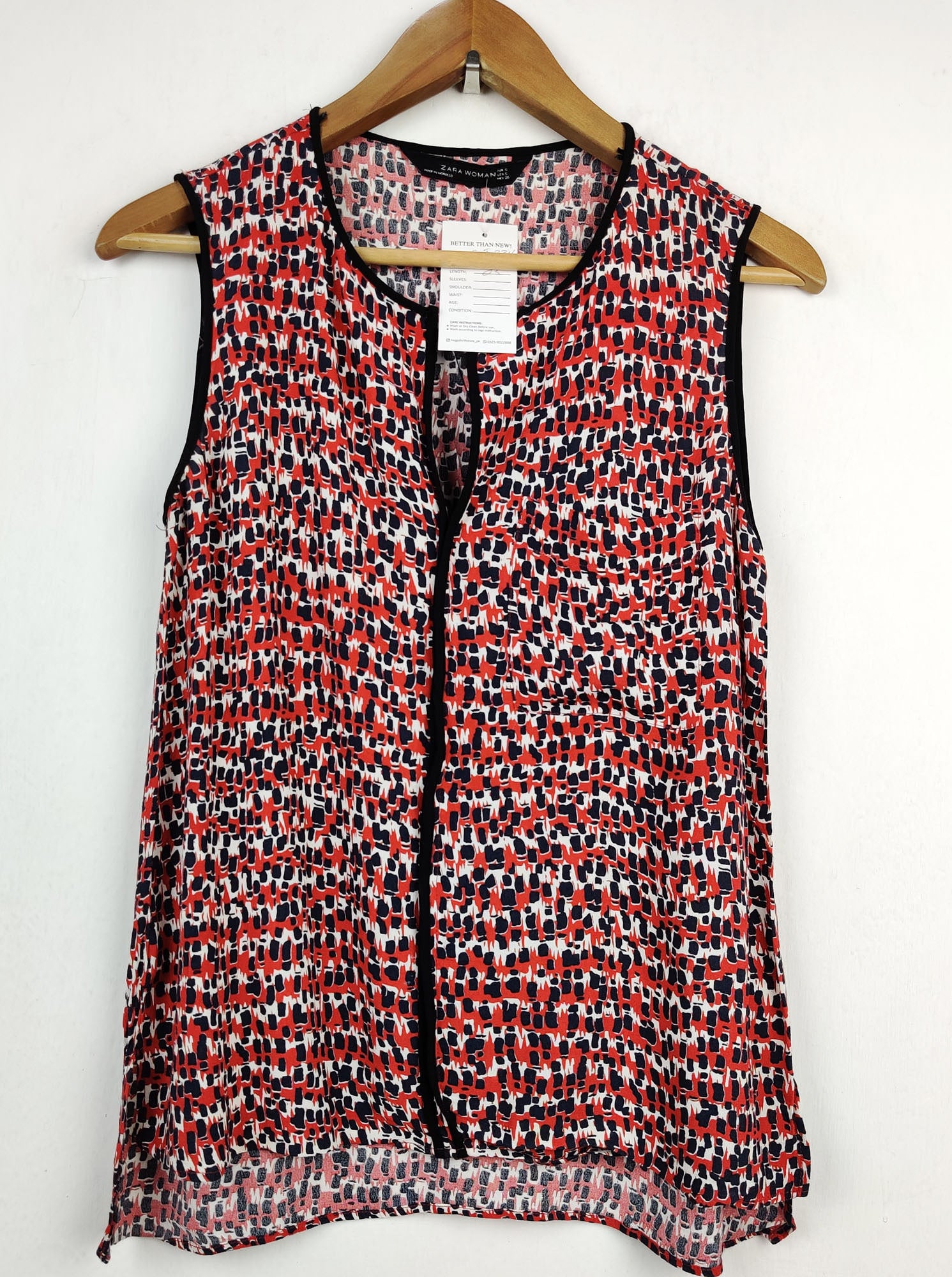 Buy online pre-used pre-loved 100% authentic & Original branded Zara (SWT-3316) available in Pakistan. Top international brands avilable.