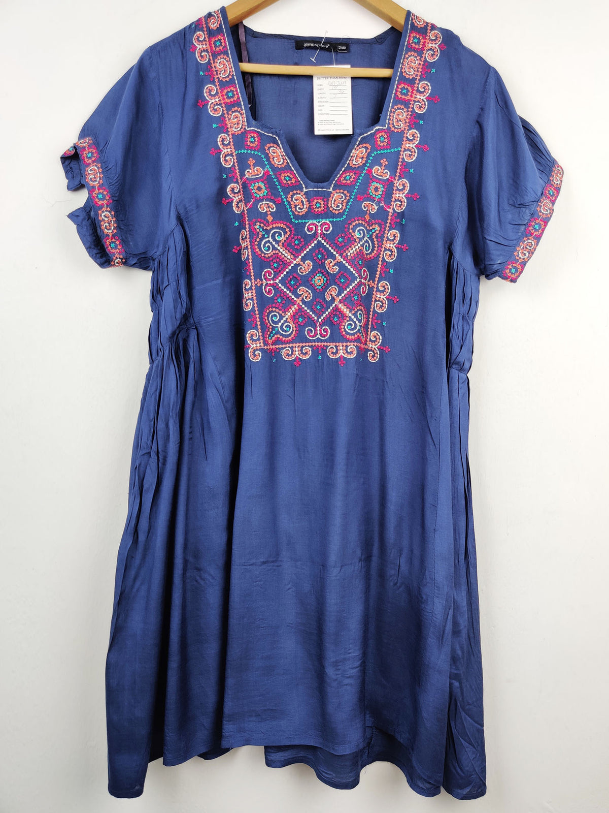 Buy online pre-used pre-loved 100% authentic & Original branded Atmosphere (SWT-3339) available in Pakistan. Top international brands avilable.