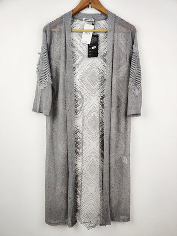 Buy online pre-used pre-loved 100% authentic & Original branded Fashion Alit (SWT-3535) available in Pakistan. Top international brands avilable.
