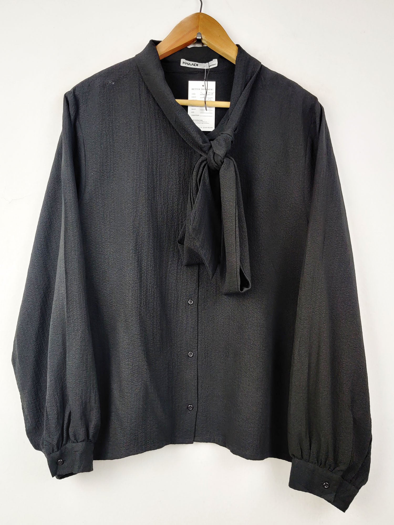 Buy online pre-used pre-loved 100% authentic & Original branded Khaadi (SWT-3595) available in Pakistan. Top international brands avilable.