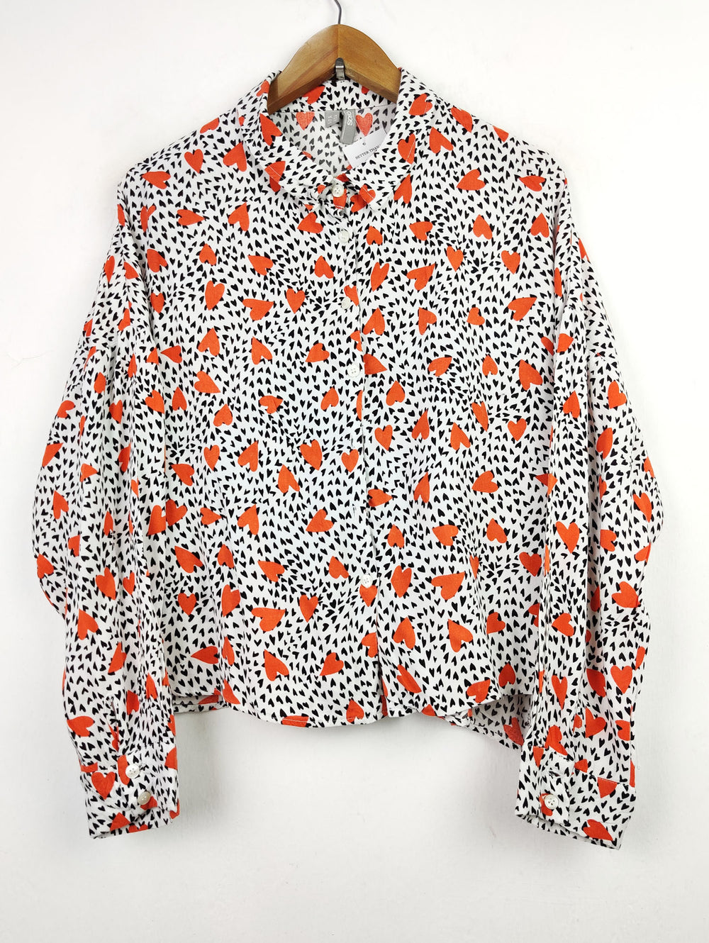 Buy online pre-used pre-loved 100% authentic & Original branded Asos (SWT-3717) available in Pakistan. Top international brands avilable.