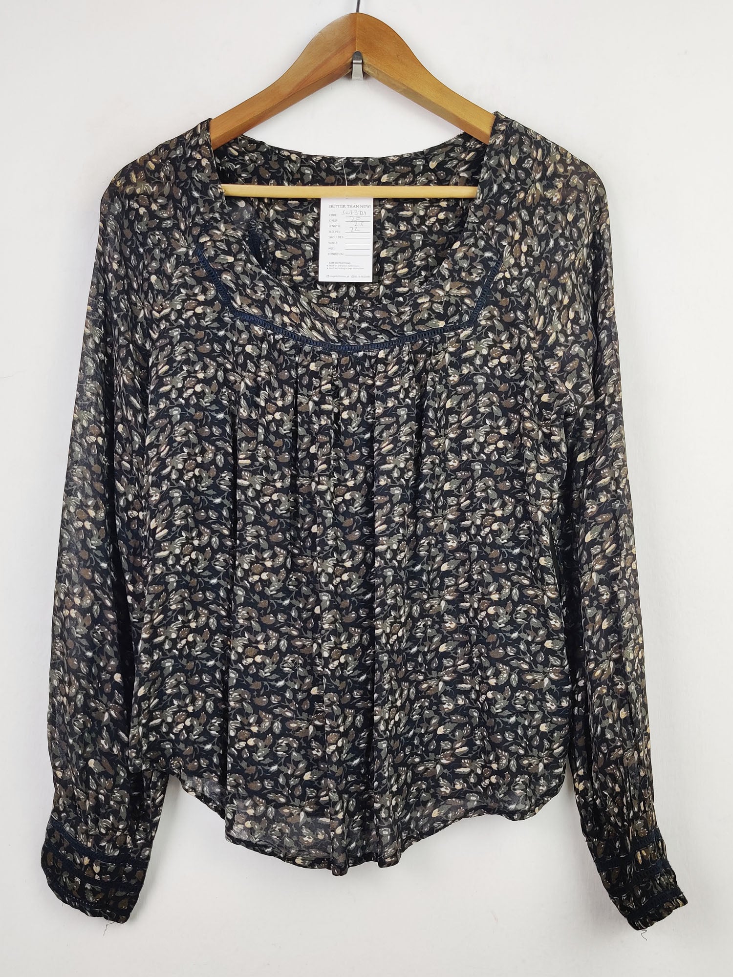 Buy online pre-used pre-loved 100% authentic & Original branded Next (SWT-3724) available in Pakistan. Top international brands avilable.