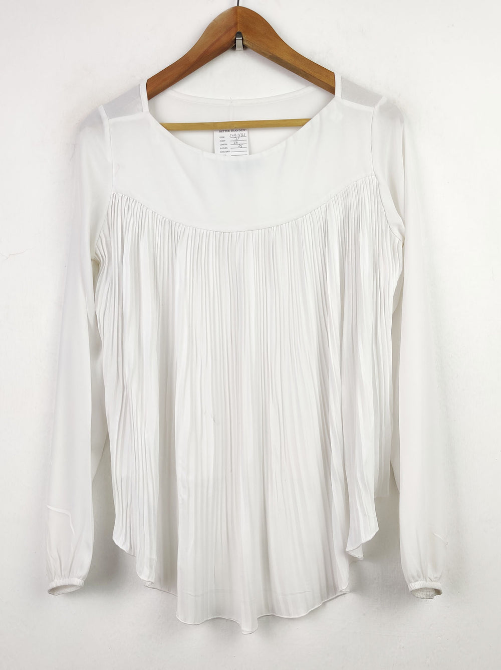 Buy online pre-used pre-loved 100% authentic & Original branded Unknown Brand (SWT-3725) available in Pakistan. Top international brands avilable.