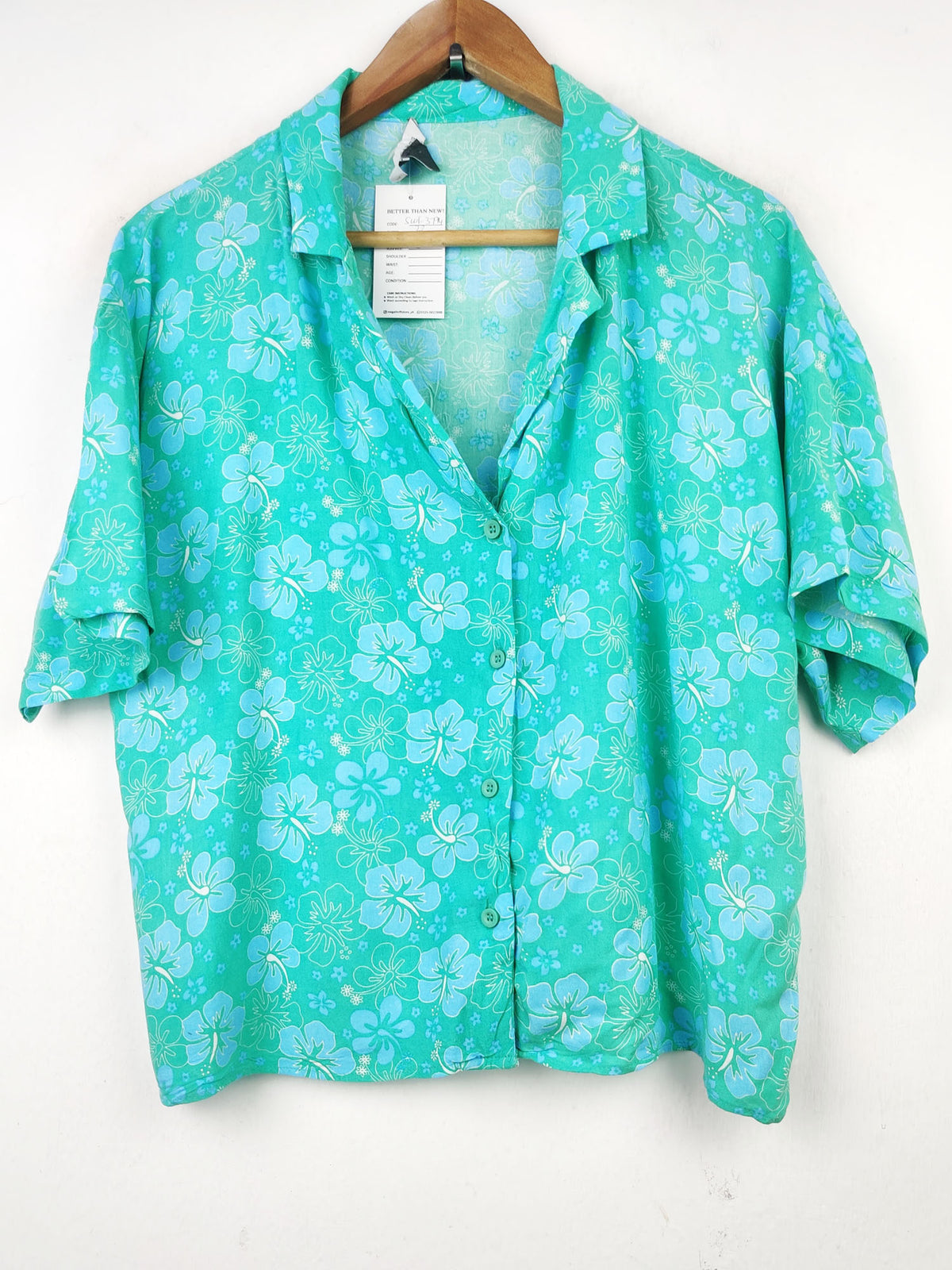 Buy online pre-used pre-loved 100% authentic & Original branded Primark (SWT-3794) available in Pakistan. Top international brands avilable.