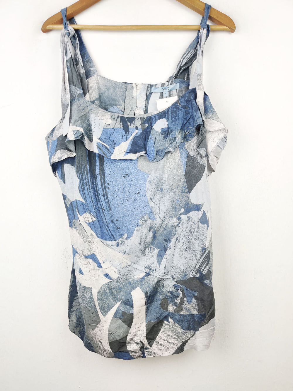 Buy online pre-used pre-loved 100% authentic & Original branded Next (SWT-3796) available in Pakistan. Top international brands avilable.