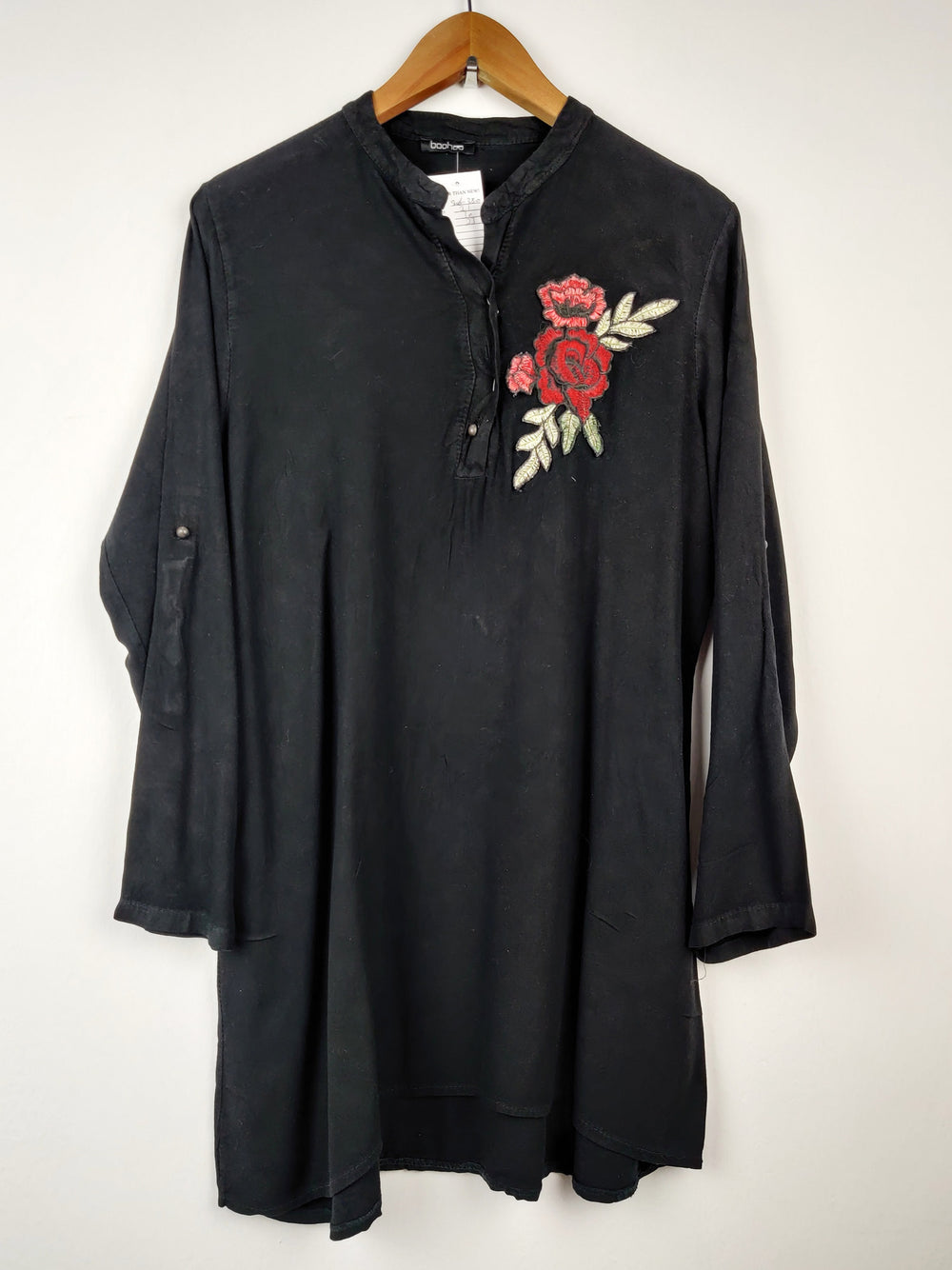 Buy online pre-used pre-loved 100% authentic & Original branded Boohoo (SWT-380) available in Pakistan. Top international brands avilable.