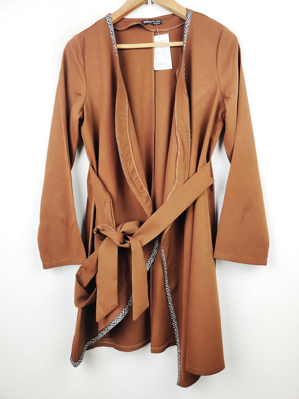 Buy online pre-used pre-loved 100% authentic & Original branded Shein (SWT-3810) available in Pakistan. Top international brands avilable.