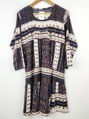 Buy online pre-used pre-loved 100% authentic & Original branded Unknown Brand (SWT-3938) available in Pakistan. Top international brands avilable.