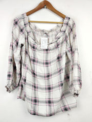 Buy online pre-used pre-loved 100% authentic & Original branded Capsule (SWT-4033) available in Pakistan. Top international brands avilable.