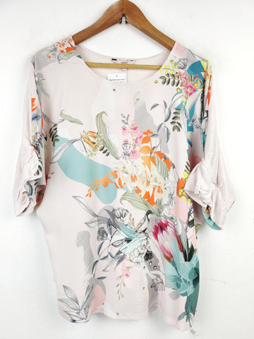 Buy online pre-used pre-loved 100% authentic & Original branded Next (SWT-4057) available in Pakistan. Top international brands avilable.