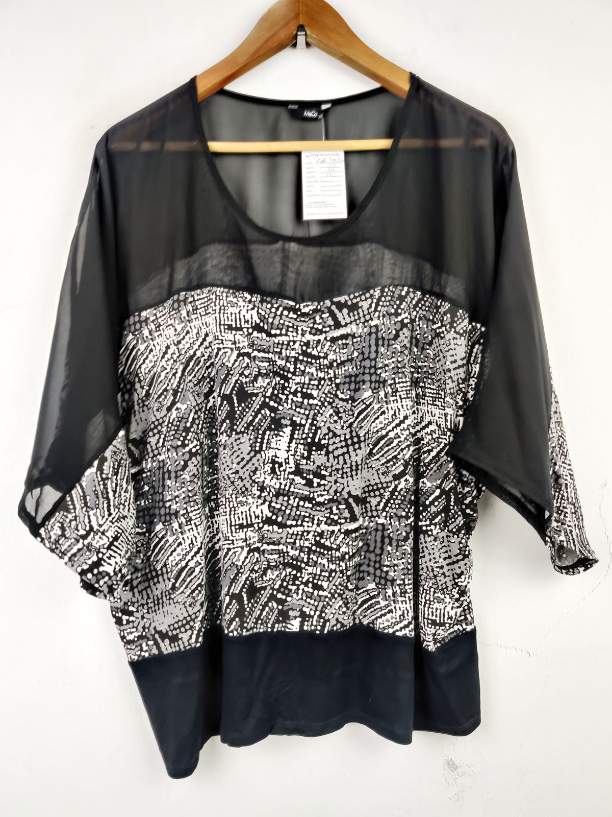 Buy online pre-used pre-loved 100% authentic & Original branded M&Co (SWT-4072) available in Pakistan. Top international brands avilable.