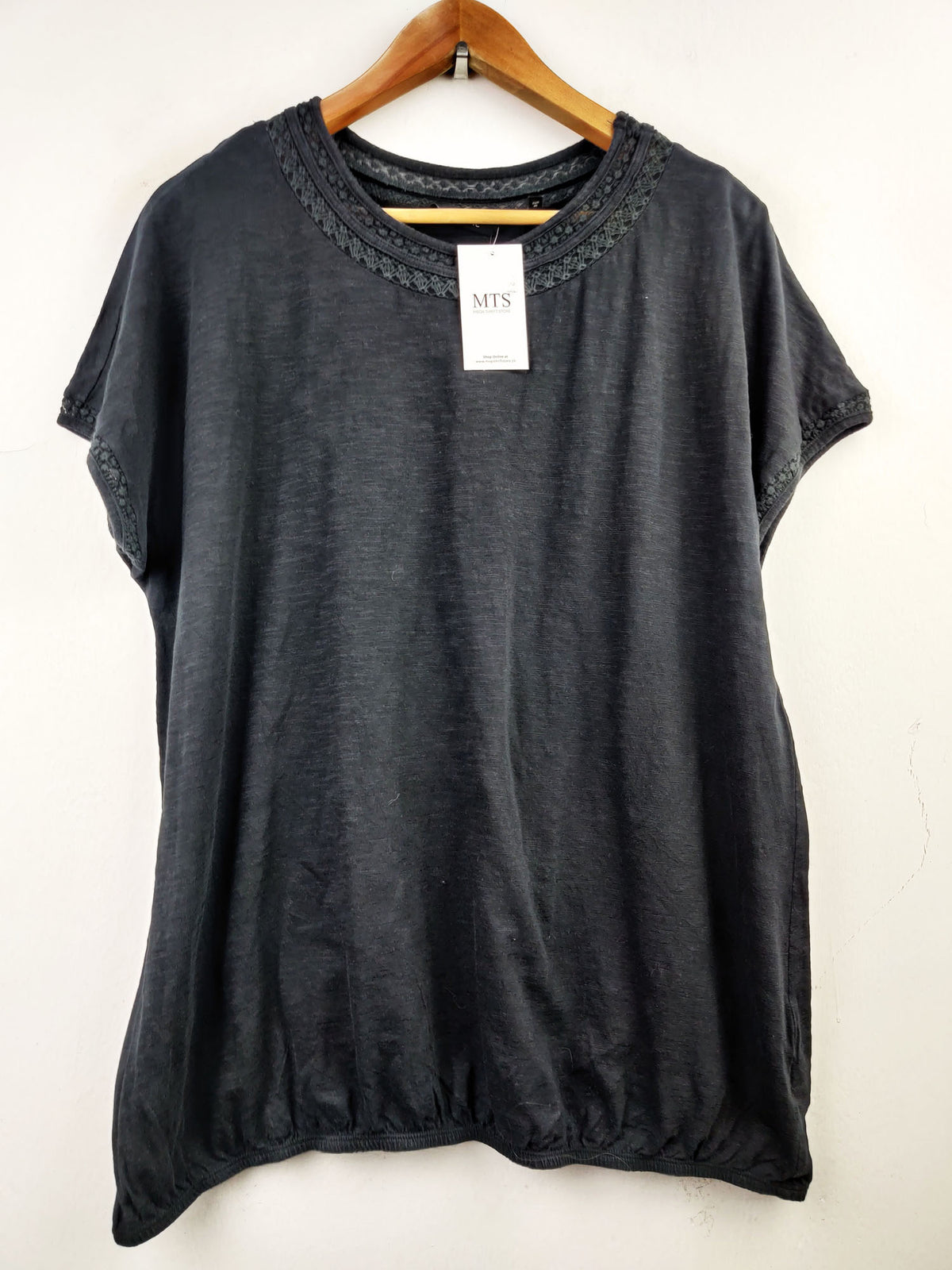 Buy online pre-used pre-loved 100% authentic & Original branded Next (SWT-4106) available in Pakistan. Top international brands avilable.
