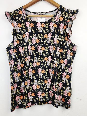 Buy online pre-used pre-loved 100% authentic & Original branded Papaya (SWT-4346) available in Pakistan. Top international brands avilable.
