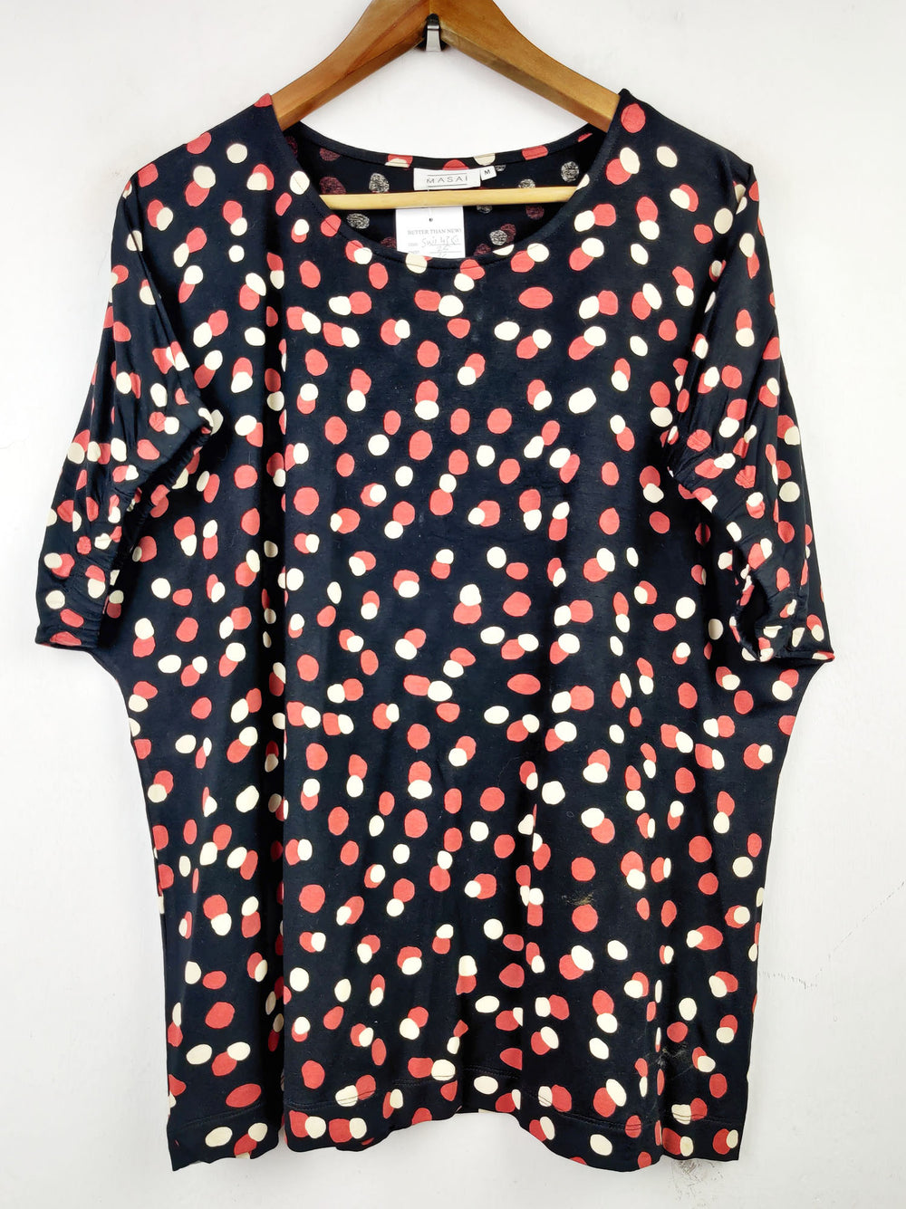 Buy online pre-used pre-loved 100% authentic & Original branded Masai (SWT-4350) available in Pakistan. Top international brands avilable.