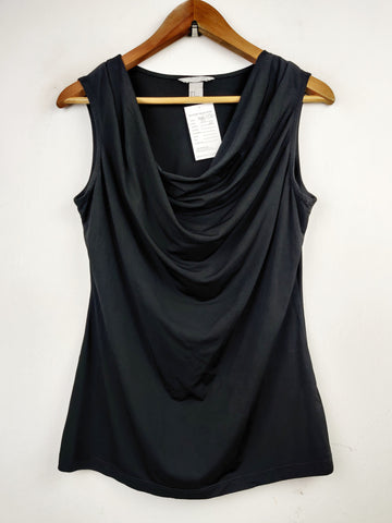 Buy online pre-used pre-loved 100% authentic & Original branded H&M (SWT-4364) available in Pakistan. Top international brands avilable.