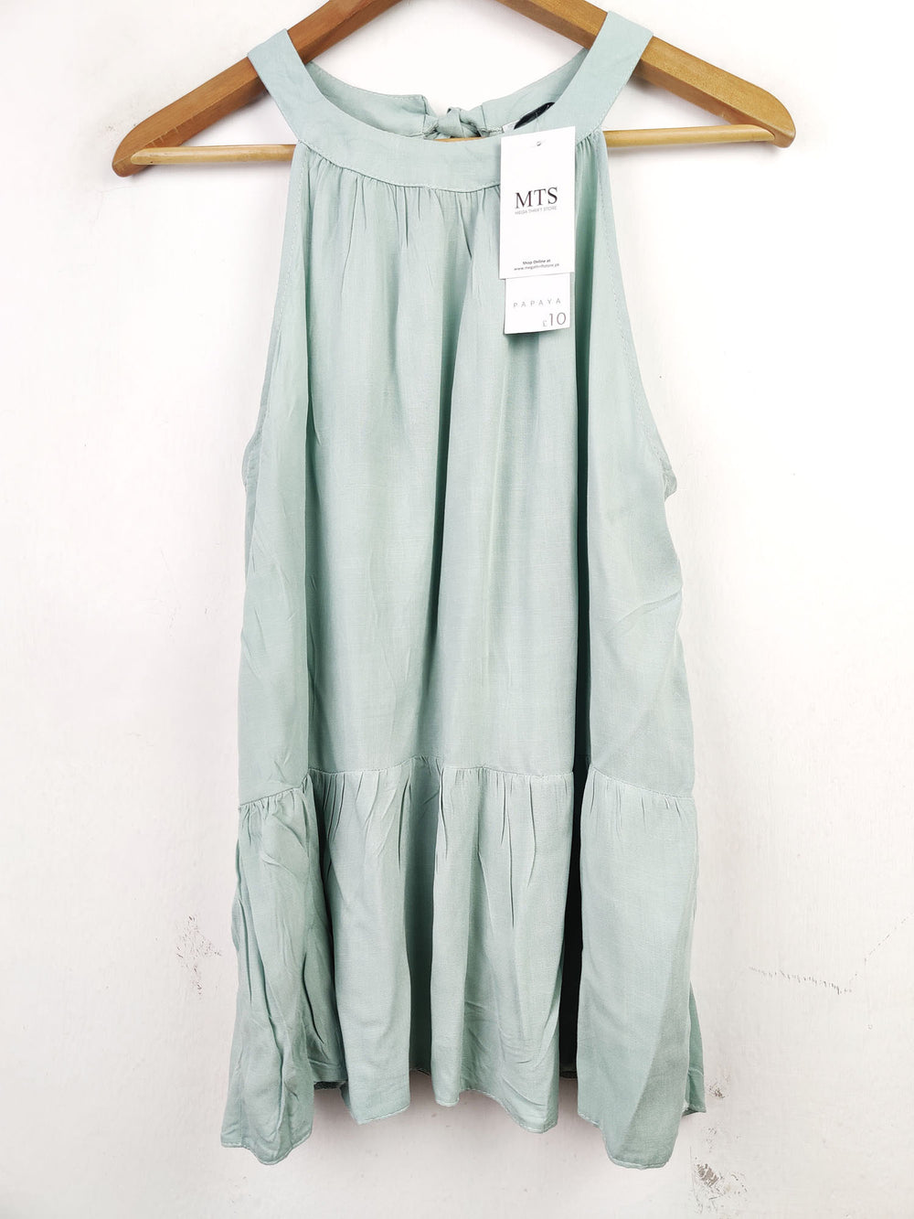 Buy online pre-used pre-loved 100% authentic & Original branded Papaya (SWT-4365) available in Pakistan. Top international brands avilable.