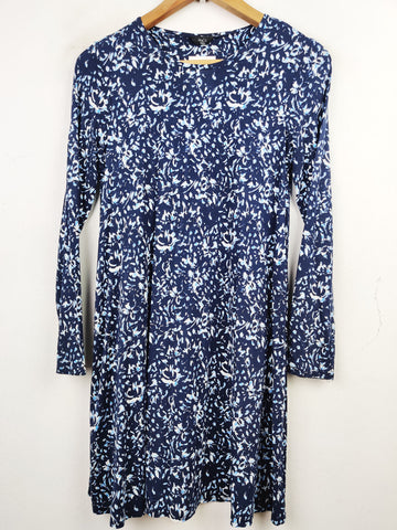 Buy online pre-used pre-loved 100% authentic & Original branded M&Co (SWT-4396) available in Pakistan. Top international brands avilable.
