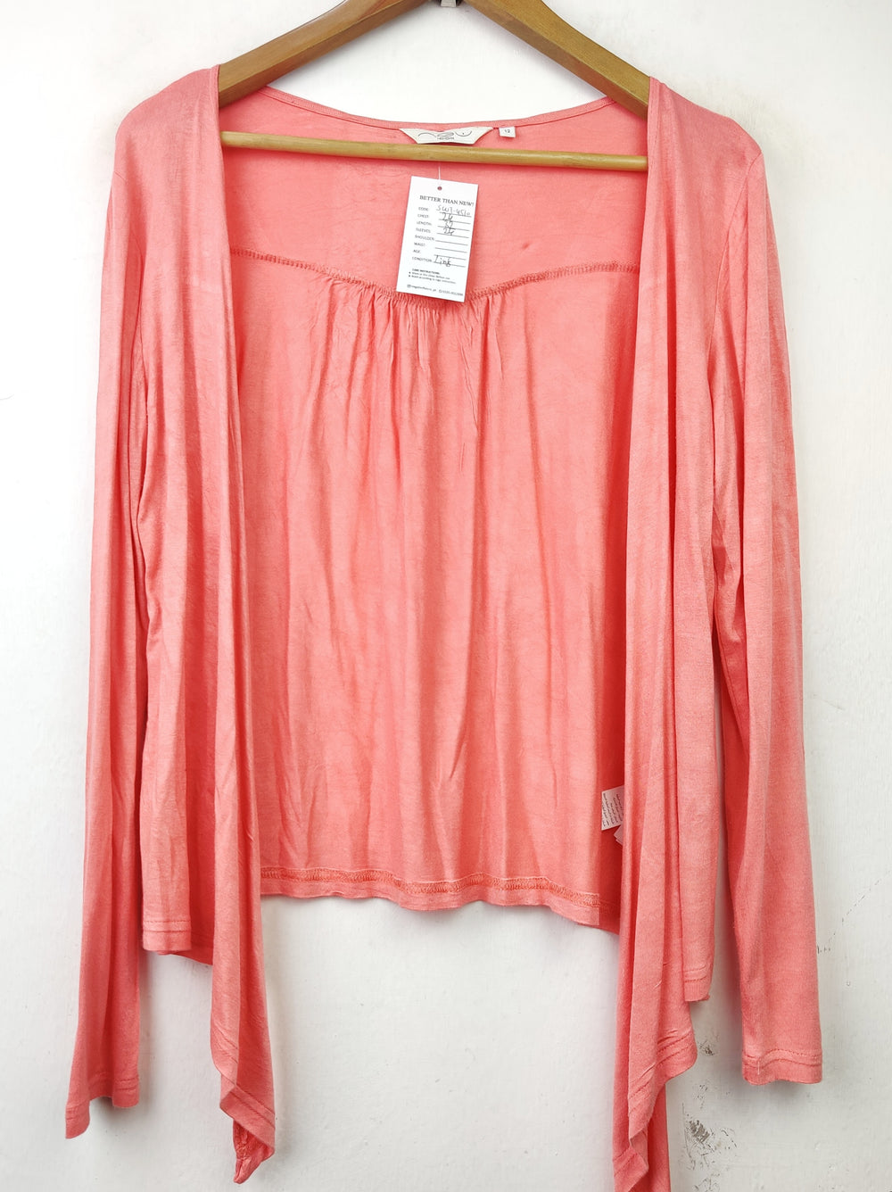 Buy online pre-used pre-loved 100% authentic & Original branded New Look (SWT-4510) available in Pakistan. Top international brands avilable.