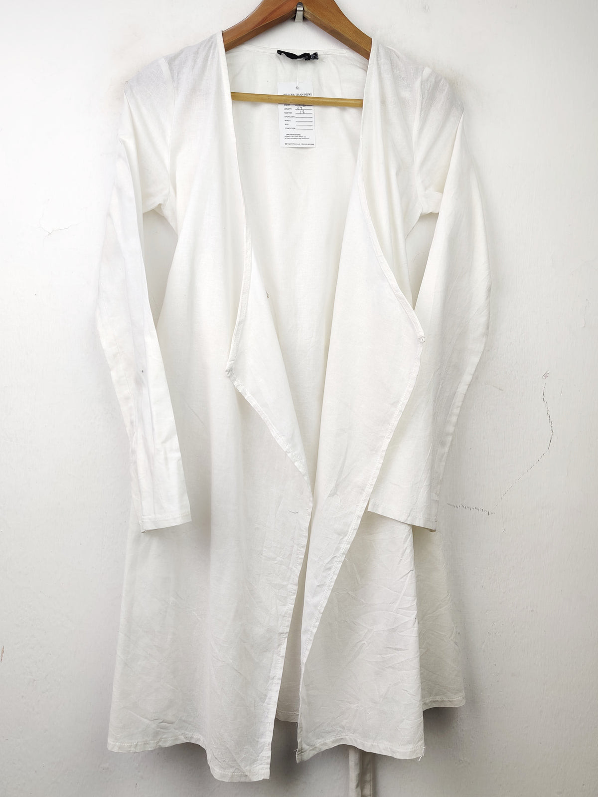 Buy online pre-used pre-loved 100% authentic & Original branded Prettylittlething (SWT-4532) available in Pakistan. Top international brands avilable.