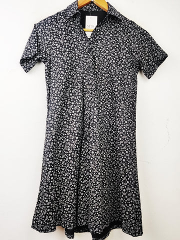 Buy online pre-used pre-loved 100% authentic & Original branded Simply Be (SWT-4539) available in Pakistan. Top international brands avilable.