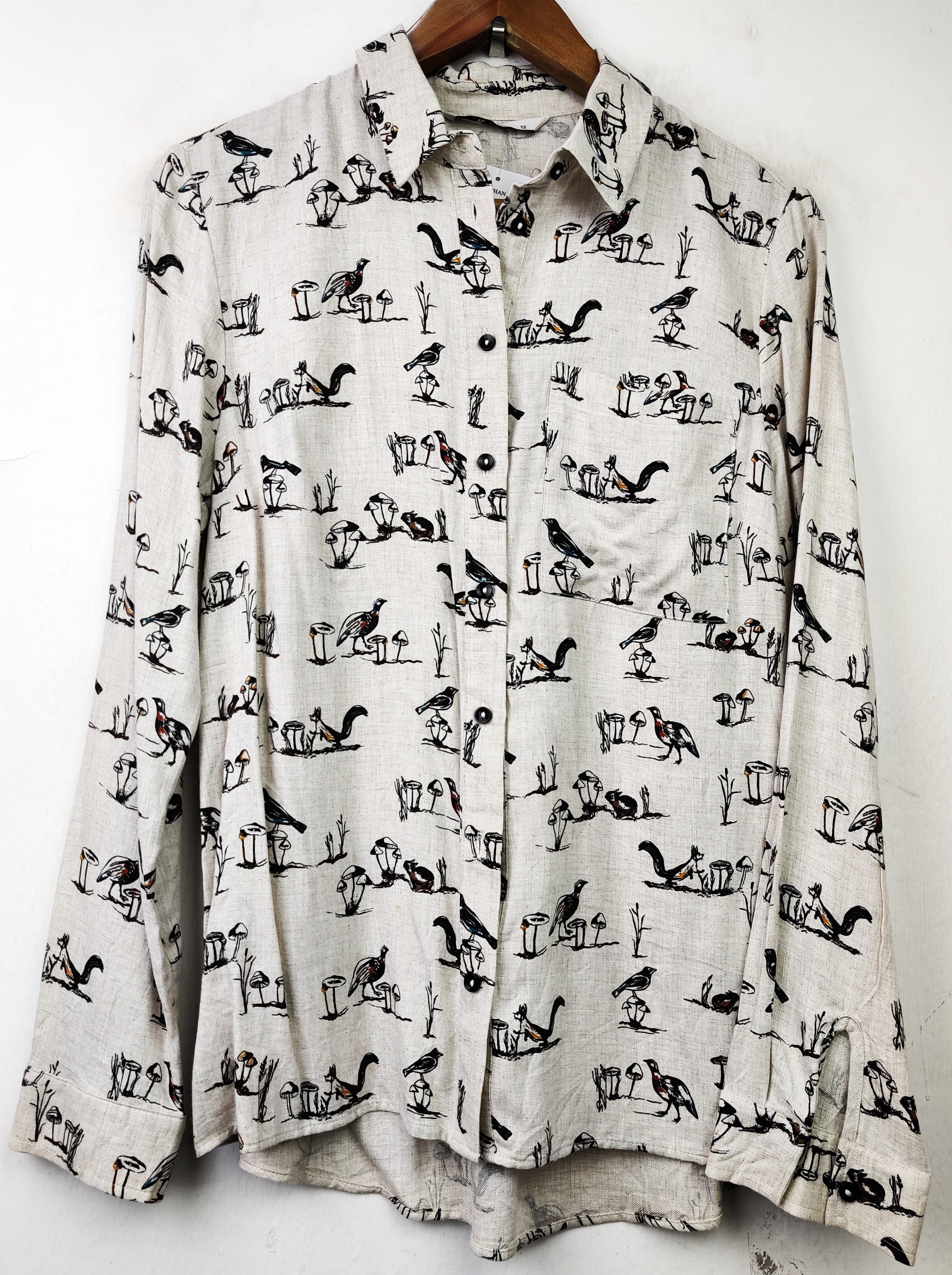 Buy online pre-used pre-loved 100% authentic & Original branded Primark (SWT-4541) available in Pakistan. Top international brands avilable.
