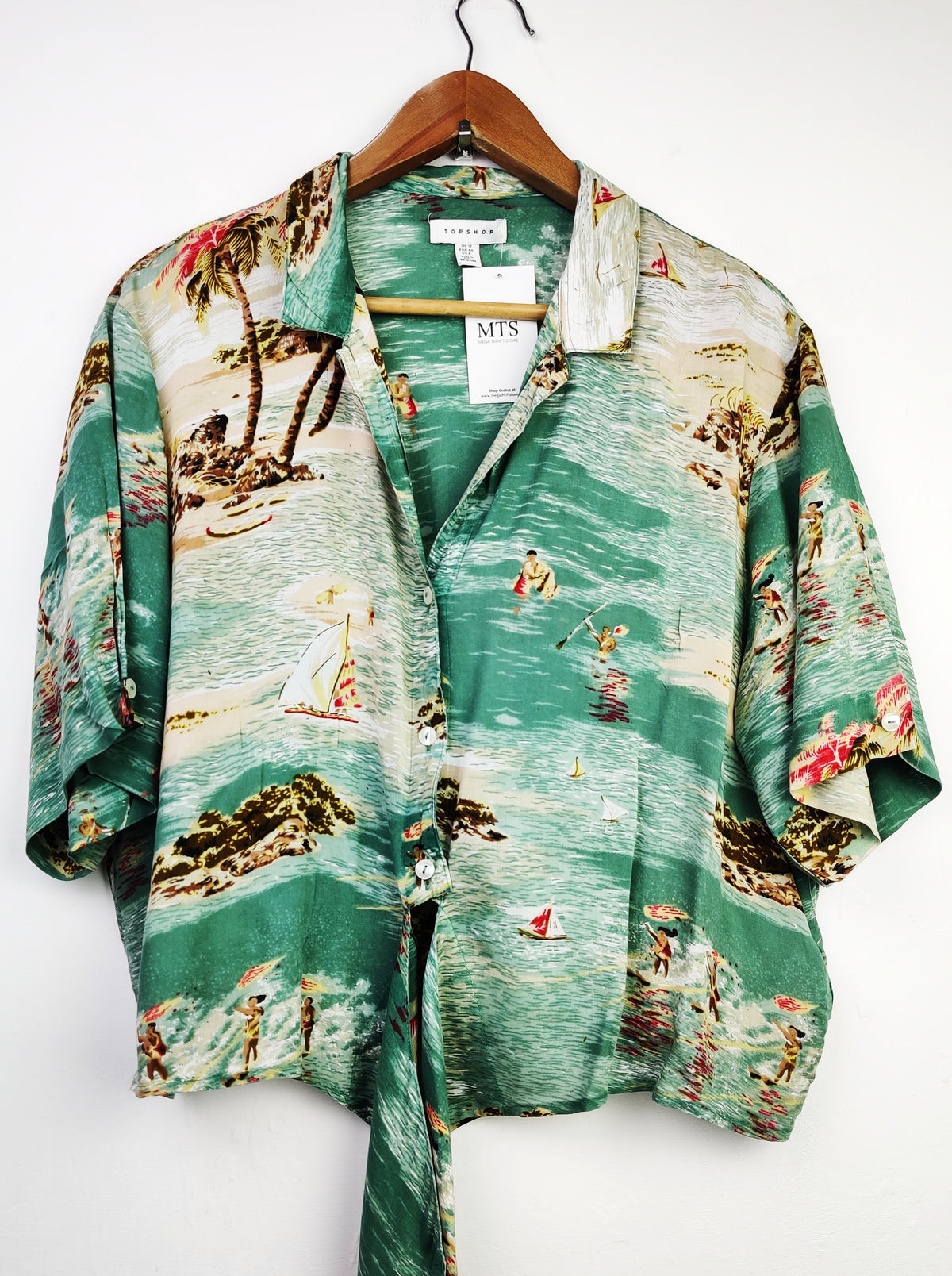 Buy online pre-used pre-loved 100% authentic & Original branded Topshop (SWT-4613) available in Pakistan. Top international brands avilable.