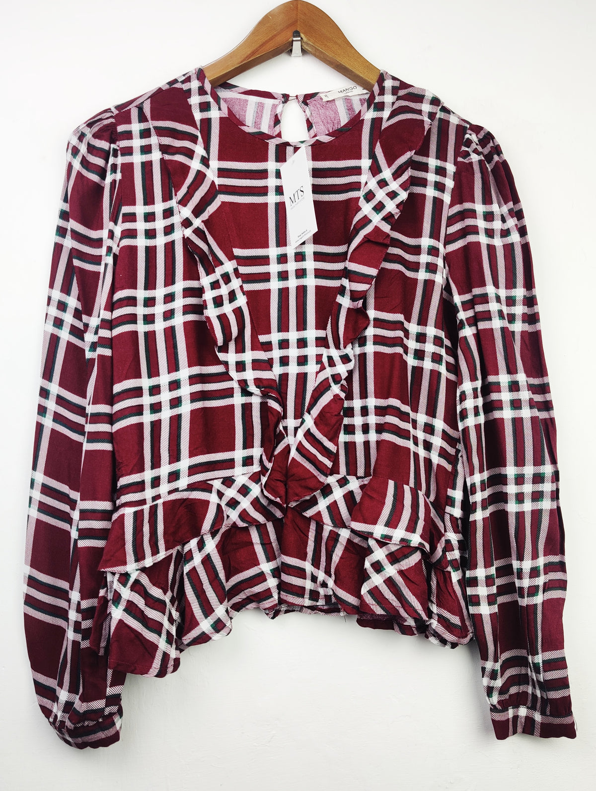 Buy online pre-used pre-loved 100% authentic & Original branded Mango (SWT-4622) available in Pakistan. Top international brands avilable.