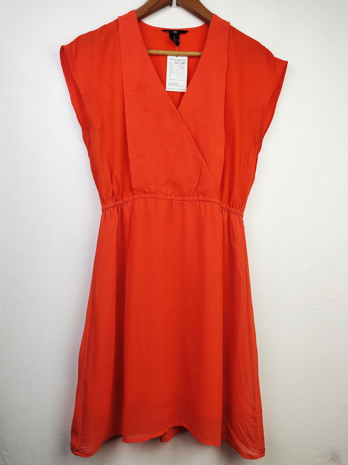 Buy online pre-used pre-loved 100% authentic & Original branded H&M (SWT-4683) available in Pakistan. Top international brands avilable.