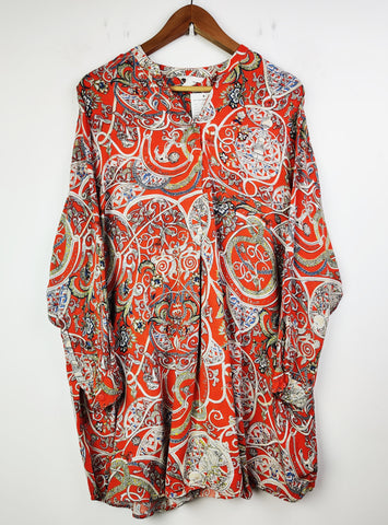 Buy online pre-used pre-loved 100% authentic & Original branded H&M (SWT-4710) available in Pakistan. Top international brands avilable.
