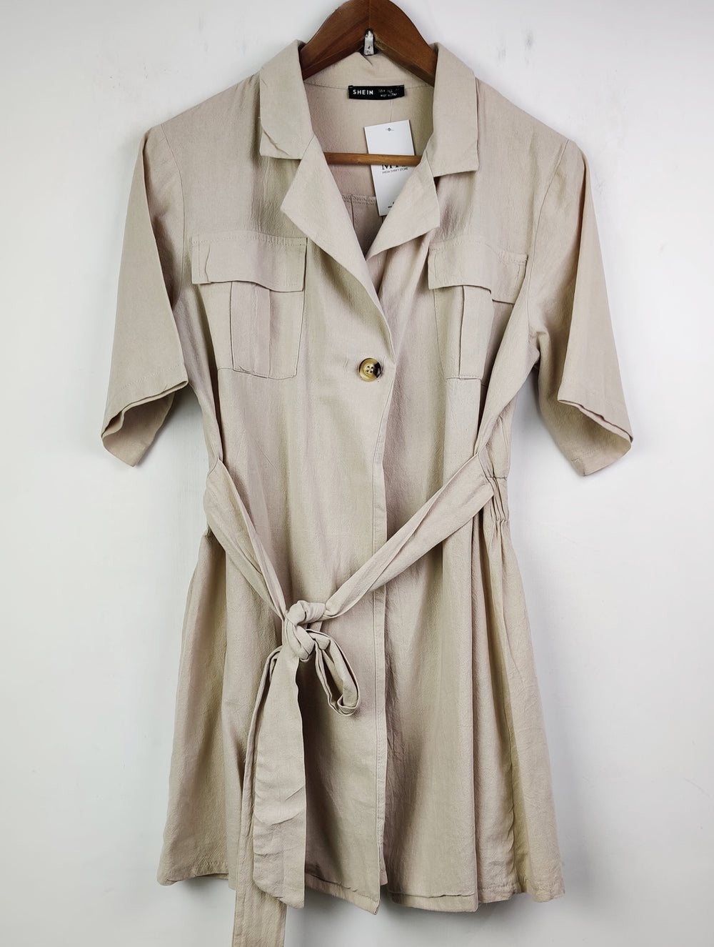 Buy online pre-used pre-loved 100% authentic & Original branded Shein (SWT-4826) available in Pakistan. Top international brands avilable.