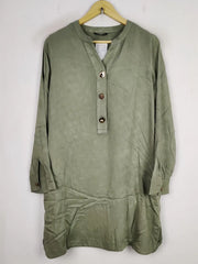 Buy online pre-used pre-loved 100% authentic & Original branded Lc Waikiki (SWT-5018) available in Pakistan. Top international brands avilable.