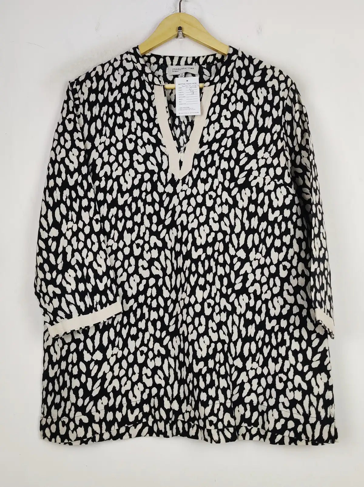 Buy online pre-used pre-loved 100% authentic & Original branded Jones New York (SWT-5039) available in Pakistan. Top international brands avilable.