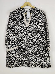 Buy online pre-used pre-loved 100% authentic & Original branded Jones New York (SWT-5039) available in Pakistan. Top international brands avilable.
