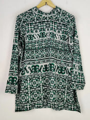 Buy online pre-used pre-loved 100% authentic & Original branded H&M (SWT-5067) available in Pakistan. Top international brands avilable.