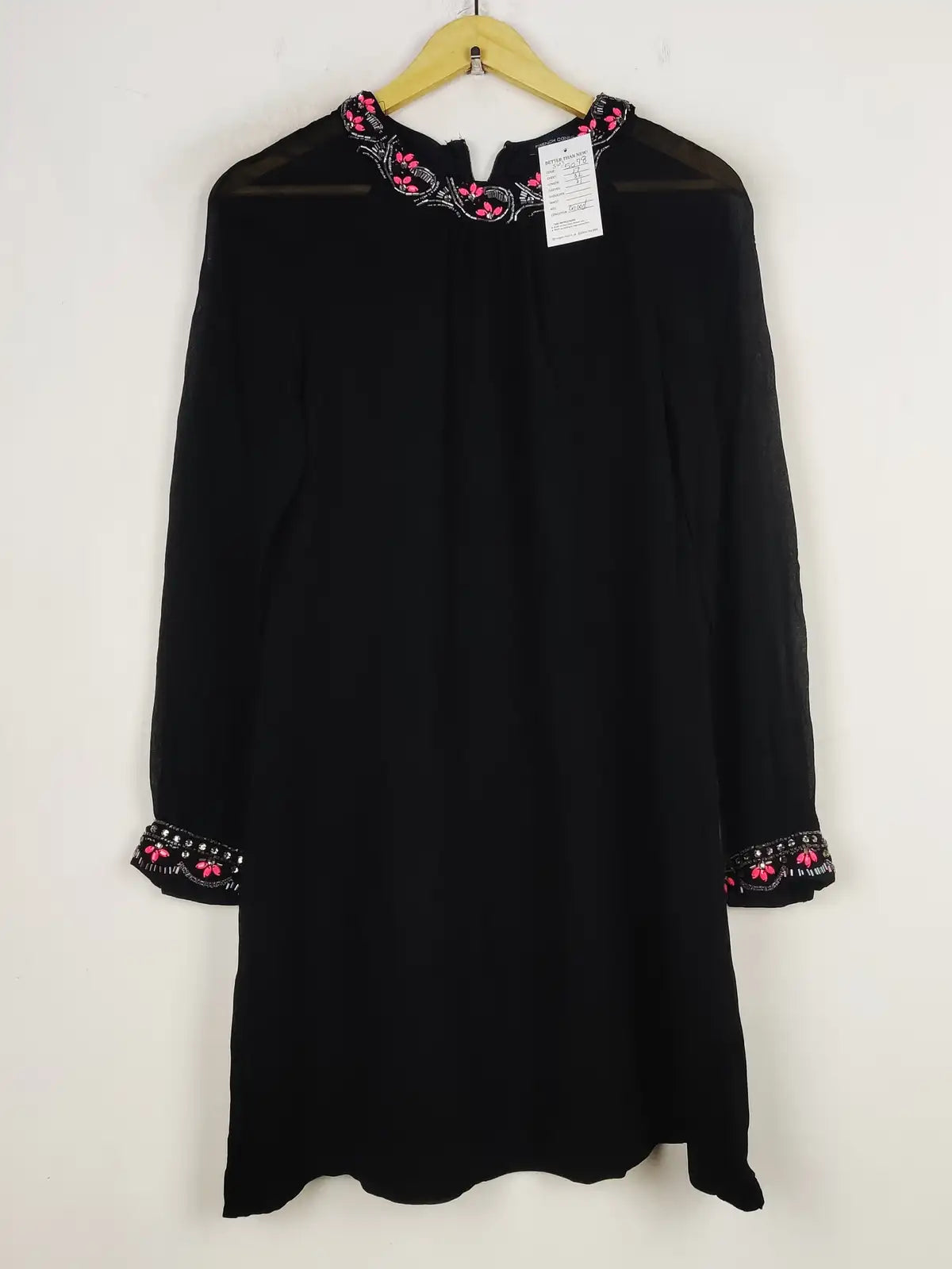 Buy online pre-used pre-loved 100% authentic & Original branded French Connection (SWT-5078) available in Pakistan. Top international brands avilable.