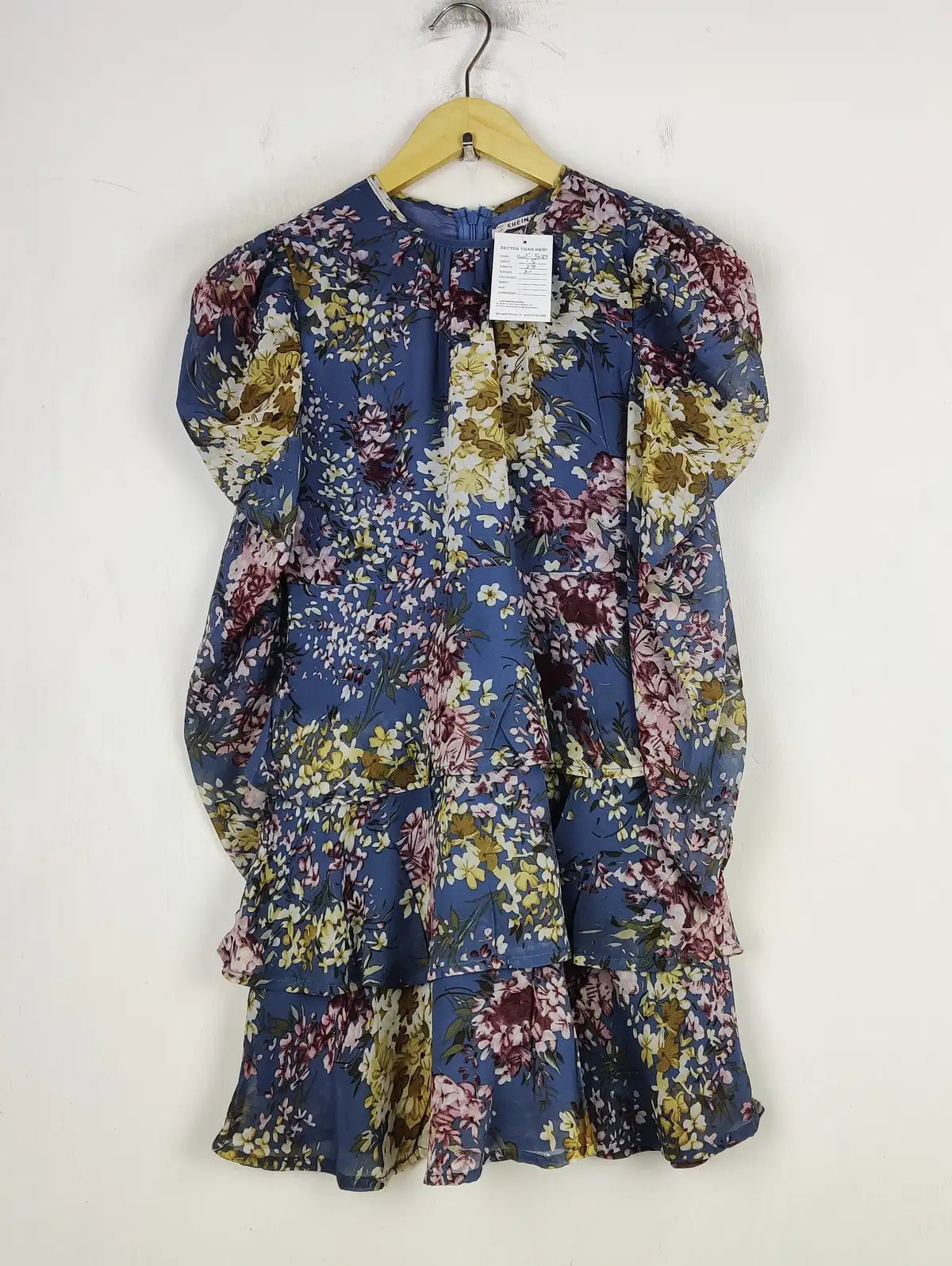 Buy online pre-used pre-loved 100% authentic & Original branded Shein (SWT-5089) available in Pakistan. Top international brands avilable.